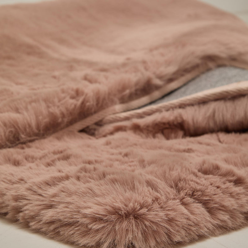 SUPER LUXE FAUX FUR RUGS