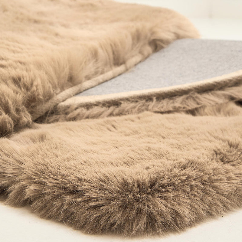 SUPER LUXE FAUX FUR RUGS