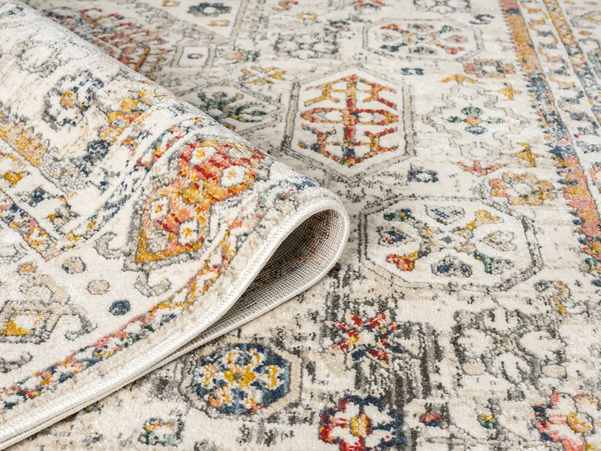 Alder Cream & Beige Vintage Medallion Rug