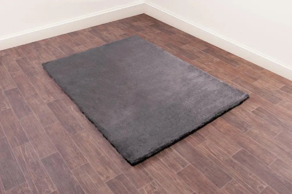 Frost Grey Tipped Faux Fur Rug