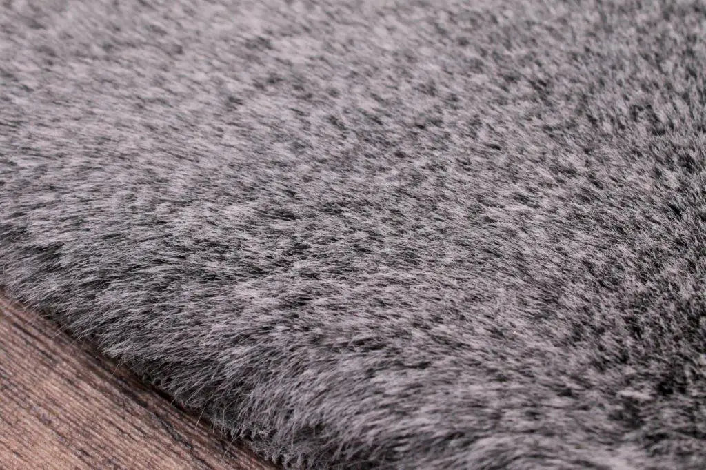 Frost Grey Tipped Faux Fur Rug