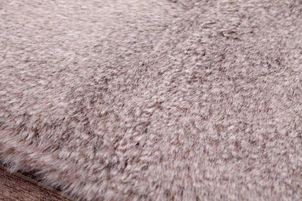Frost Mink Tipped Faux Fur Rug