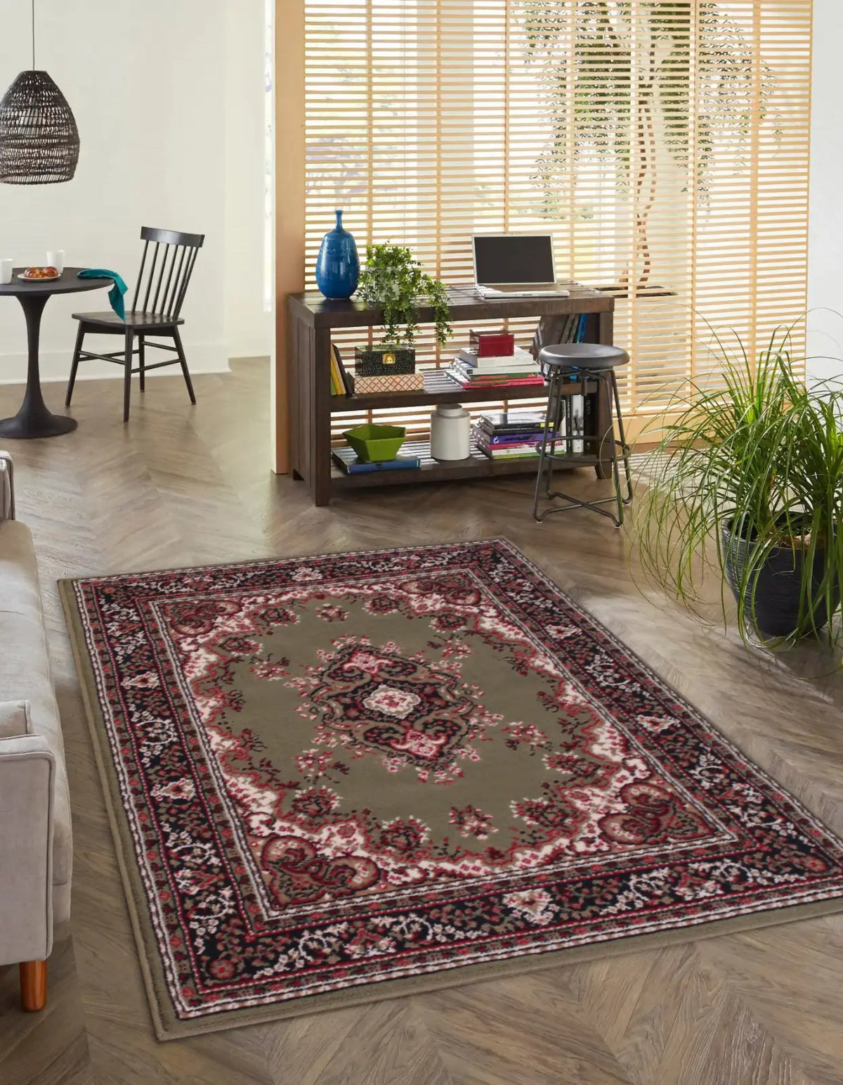 Richmond Green Traditional Medallion Rug